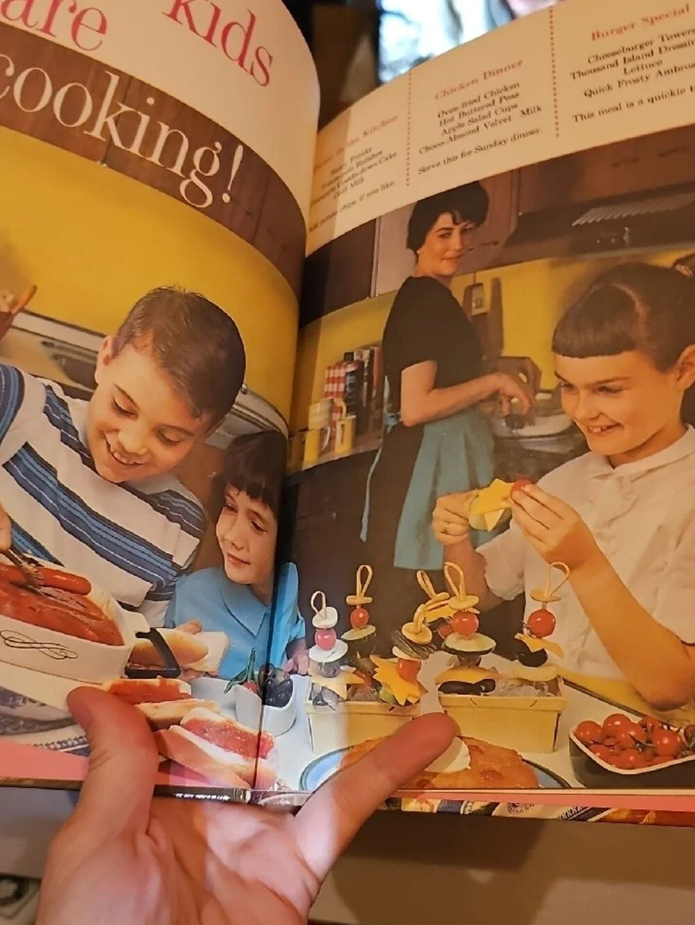 Vintage 1963 Better Homes and Gardens So-Good Meals Cookbook Retro